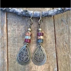 1pair Bohemian Vintage Flower Carved Drop Earrings